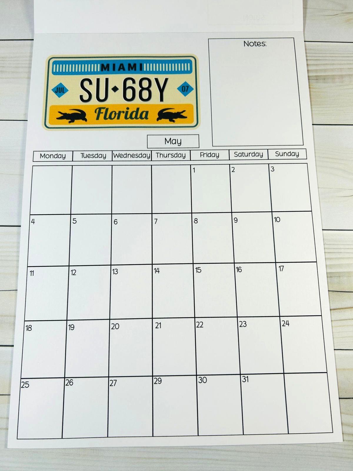2027 Vintage License Plate A4 Tear-Off Calendar with Notes Section - Image 4