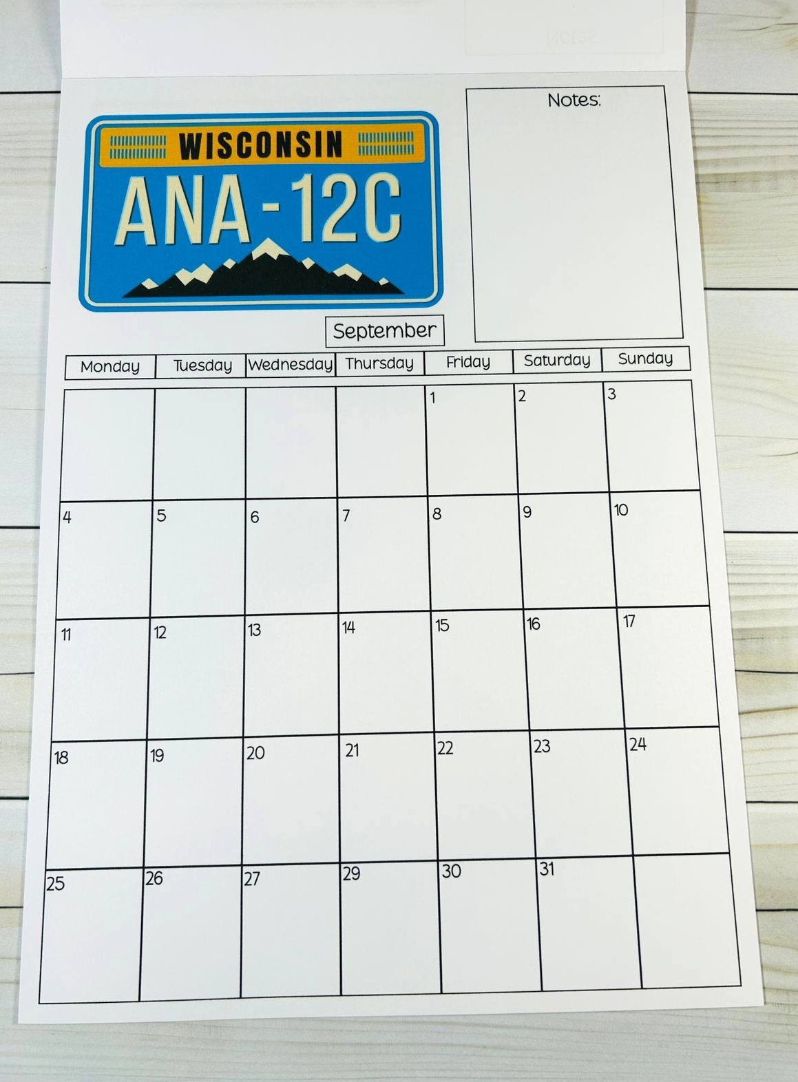 2027 Vintage License Plate A4 Tear-Off Calendar with Notes Section - Image 2